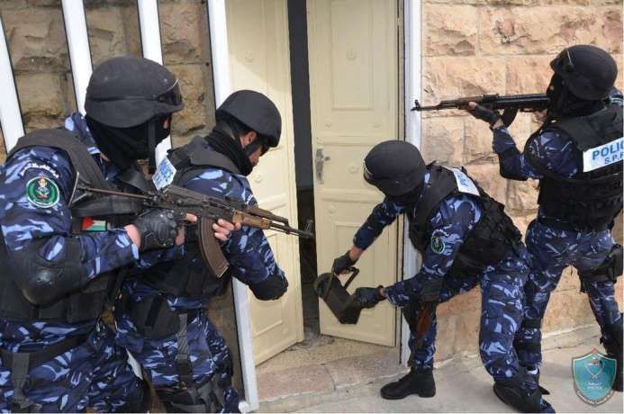 الشرطة تحرر شاب بعد تعرضه للخطف على يد عدد من الاشخاص في طولكرم وتقبض على المشتبه بهم