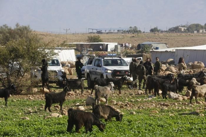 “بتسيلم”: 47 عائلة فلسطينية تواجه خطر التهجير الوشيك في الإغوار