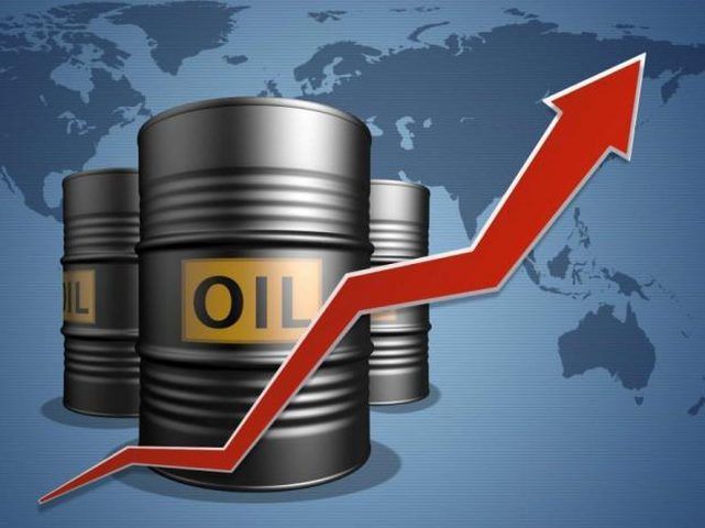 أسعار النفط ترتفع أكثر من 1% نتيجة هجمات الناقلات وجمود المحادثات