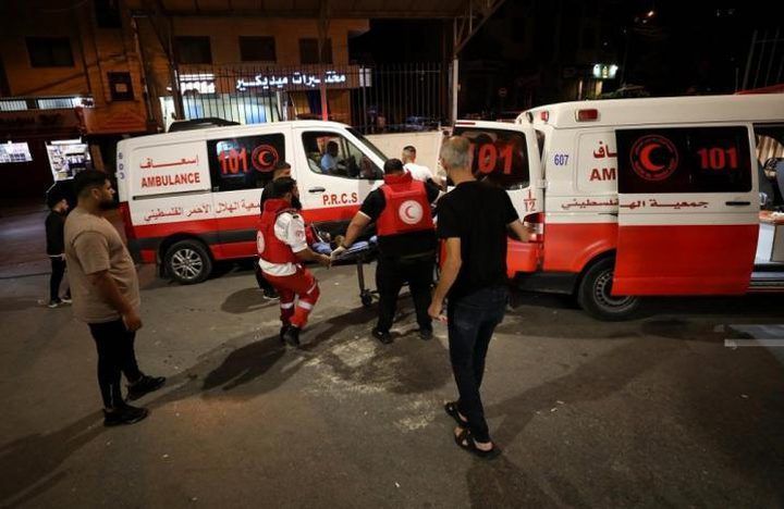 إصابة مواطن بجروح حرجة برصاص الاحتلال في مخيم الأمعري
