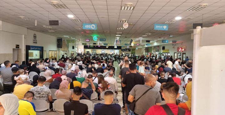 42 الف مسافر تنقلوا عبر معبر الكرامة الأسبوع الماضي