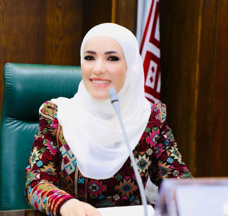 عزيزتي المرأة… أنتِ نعمةٌ تستحق أن تُصان، وروحٌ تستحق أن تُزهر |  بقلم: د. تهاني رفعت بشارات