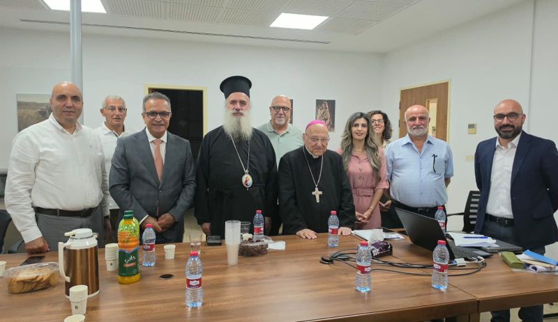 سفير فلسطين لدى اليونسكو يبحث مع فريق كايروس فلسطين خطة تحرك دولية للدفاع عن المقدسات المسيحية