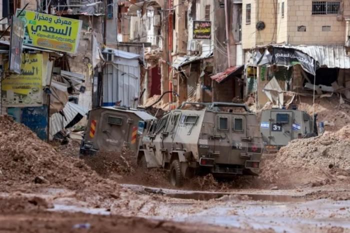 في حال اندلاع انتفاضة .. كاتس يتوعد بـ”حرب شاملة” في الضفة ويهدد باغتيال مسؤولين بالسلطة الفلسطينية