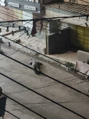 قوات الاحتلال تعتقل 3 مواطنين وتداهم منازل جنوب جنين