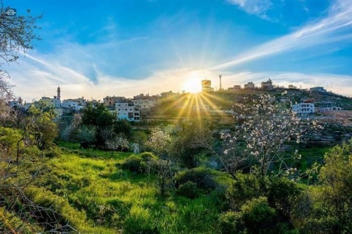 الطقس: انخفاض طفيف على درجات الحرارة اليوم وارتفاع ملموس الاثنين