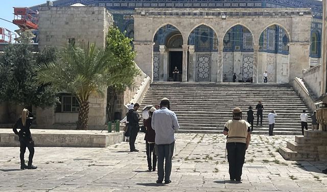 مستوطنون يؤدون طقوسا علنية في المنطقة الشرقية للأقصى