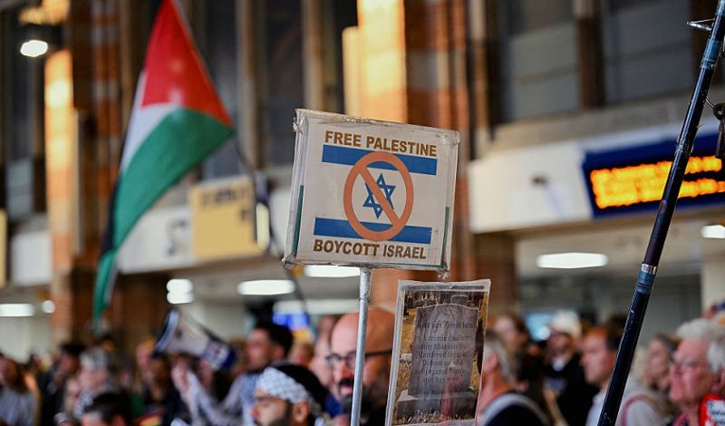 هولندا تبدأ حظرا شاملا على منتجات المستوطنات من الضفة والجولان