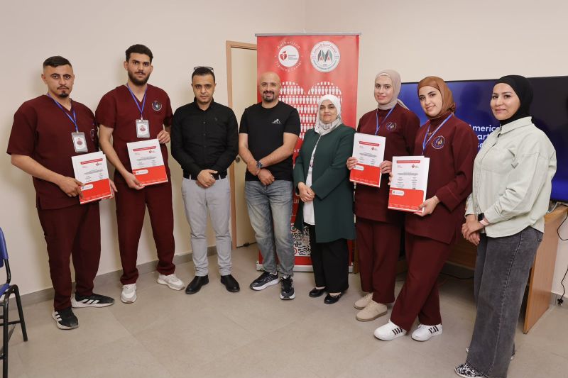 مركز القلب بالجامعة العربية الأمريكية يختتم برنامجاً تدريبياً لتطوير كوادر جمعية بيت الأجداد لرعاية المسنين