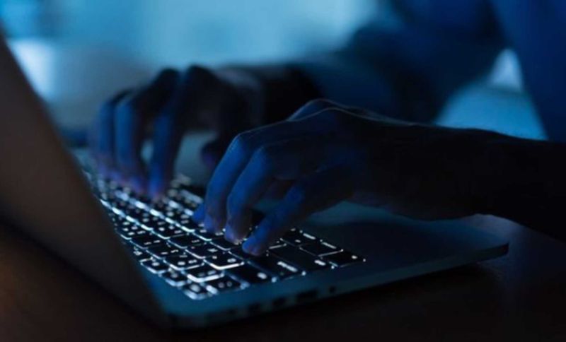 الشرطة تكشف ملابسات قضية ابتزاز إلكتروني في طولكرم