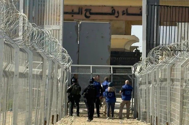الاحتلال يعتقل ثلاثة مواطنين من غزة خلال عودتهم إلى القطاع عبر معبر رفح