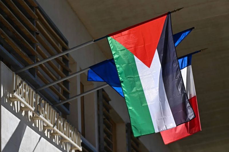 فرنسا: تأجيل الانتخابات الفلسطينية قرار مؤسف وندعو للتراجع عنه