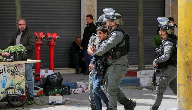 الاحتلال يزجّ بغالبية القاصرين الفلسطينيين الأسرى في العزل الانفرادي