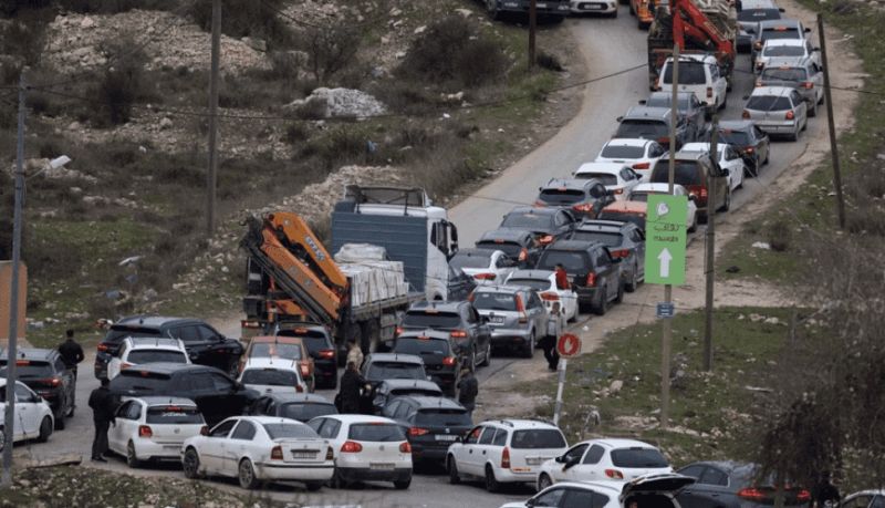 الاحتلال يشدد إجراءاته العسكرية ويغلق عددا كبيرا من الحواجز في محافظات الضفة