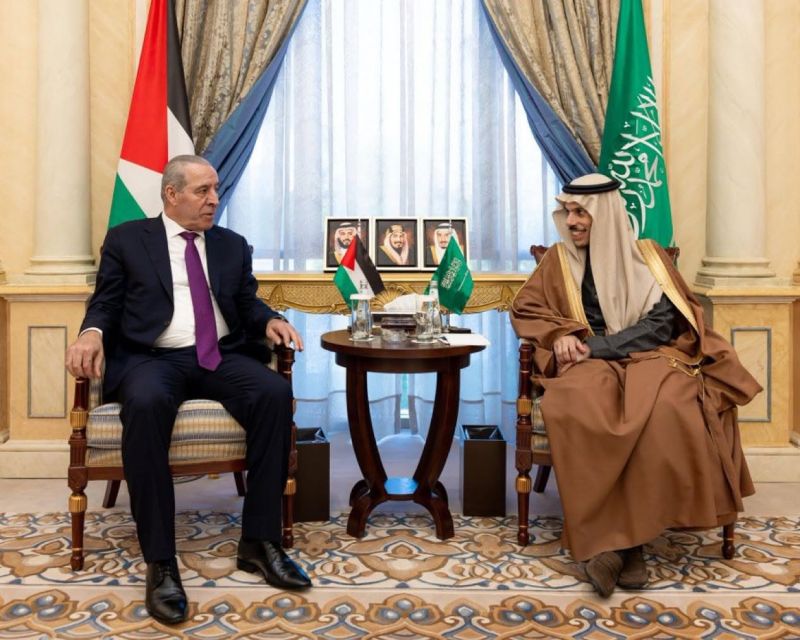 الشيخ يبحث مع وزير الخارجية السعودي مستجدات الأوضاع في فلسطين والمنطقة