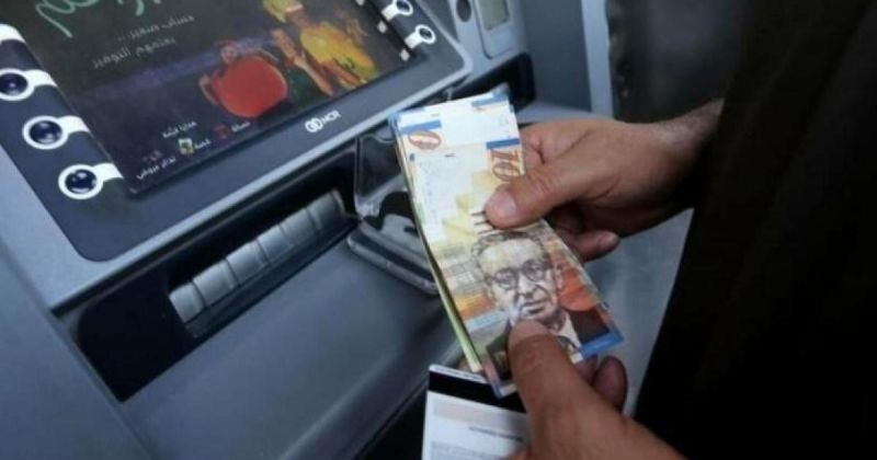 ثلاثة أشهر بلا رواتب.. موظفو غزة بين شبح الجوع وتصاعد المطالب بصرف السلفة