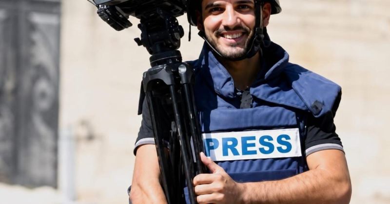 الاعتقال الإداري يسرق حياة الصحافي حازم ناصر بين السجن والانتظار