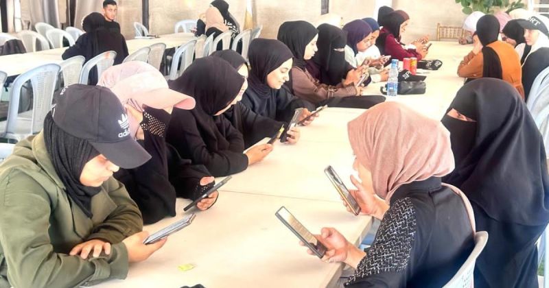 مبادرات مجتمعية تساند طلبة الثانوية في غزة.. تكافل اجتماعي يتحدى الظروف
