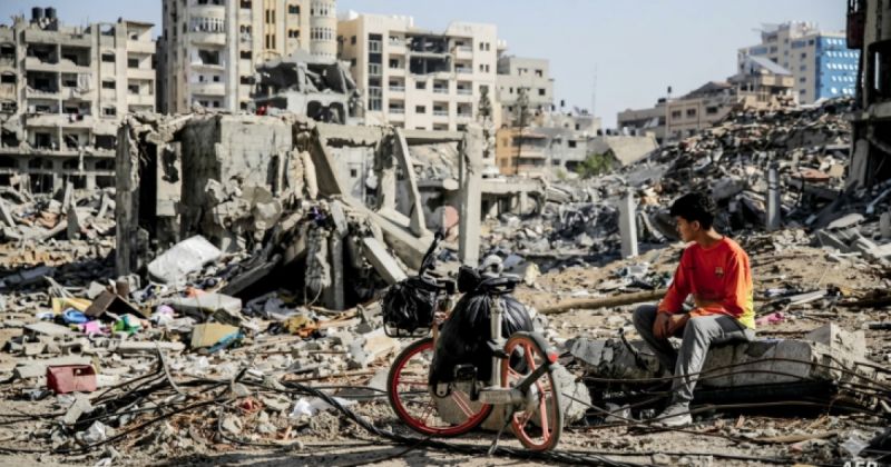 الدفاع المدني: الاحتلال يُكثف استهداف المنشآت المدنية في غزة