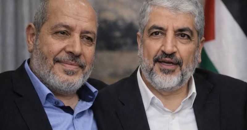 مشعل يهنئ الحيّة بانتخابه رئيسا لحماس ويؤكد الالتفاف حوله