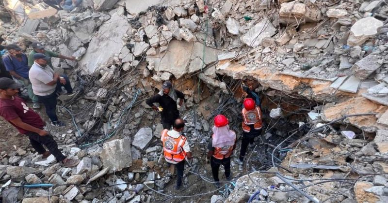 انتهاء انتشال 11 جثماناً من منزل السوافيري في غزة