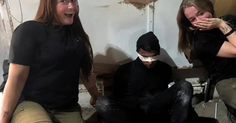 بعد عامين من الغياب.. صورة على الإنترنت تعيد أسرة من غزة إلى دائرة الانتظار