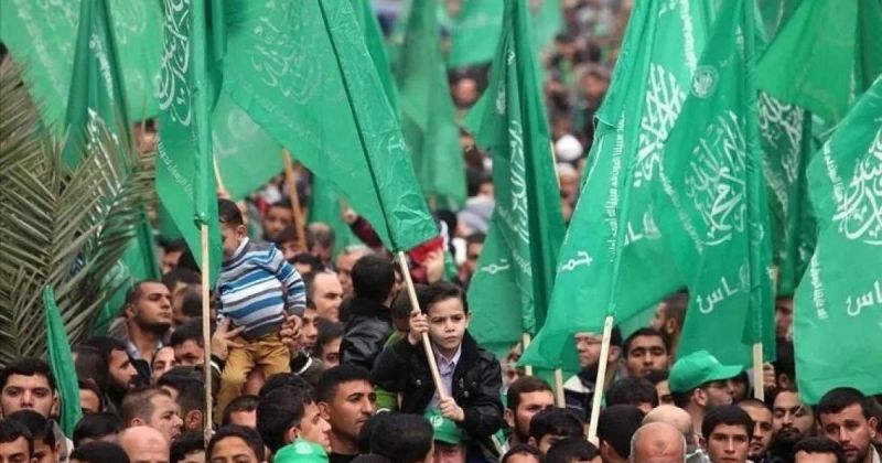 الحياة اللندنية تكشف: قيادة غزة تدفع حماس نحو مسار سياسي جديد بعد الحرب