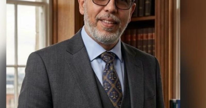 مقال: حين تُغرس السهام في الظهر طعنة القريب وأصل المأساة