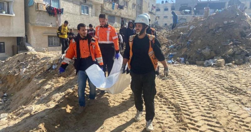 الدفاع المدني: مشاهد صادمة أثناء انتشال جثامين الشهداء من تحت أنقاض غزة