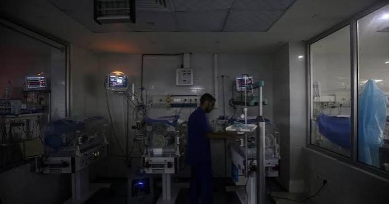 صحة غزة تحذر: نقص زيوت المولدات يهدد استمرار عمل المستشفيات والأقسام الحيوية
