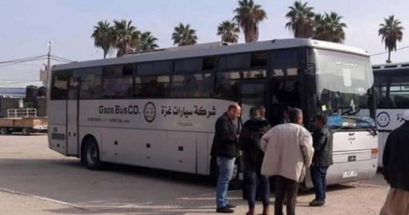 نقابة شركات الباصات تحذر من وقف تدريجي لنقل الكوادر الطبية في غزة