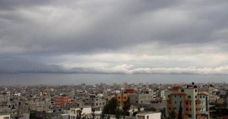 الطقس: أجواء غائمة جزئية إلى صافية