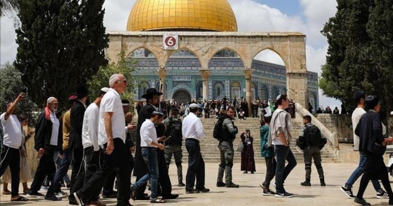 بالتزامن مع "يوم الغفران".. 992 مستوطناً يقتحمون الأقصى