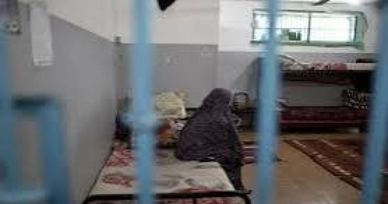 الاحتلال يعتقل 21 أسيرة فلسطينية إداريًا دون تهمة