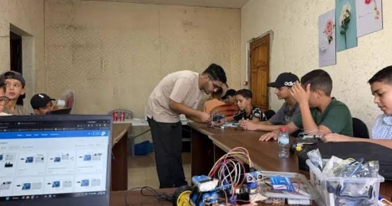 حملة تعليمية تحذر من تحويل القبول الجامعي إلى بوابة لتهجير طلبة غز