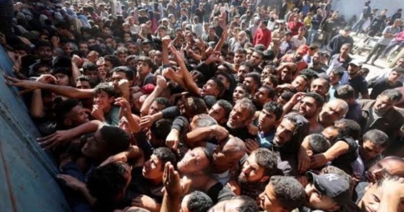 بدء دخول البضائع.. لا تلبي 25% من احتياجات غزة!