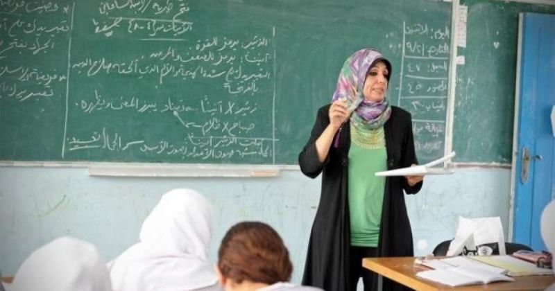 حماس تشيد بدور المعلم الفلسطيني بالمسيرة النضالية