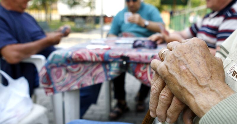دراسة دولية: الأنشطة الاجتماعية تحمي كبار السن من تدهور الذاكرة
