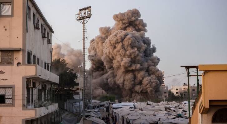 ملادينوف يعلن التوصل لاتفاق لنزع السلاح في غزة وربطه بجدول الانسحاب الإسرائيلي