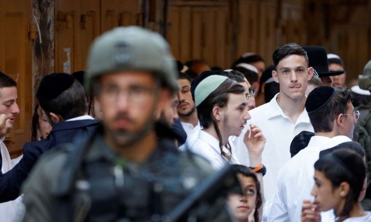منظمة التحرير تكشف تورط مؤسسة إسرائيلية في تمويل إرهاب المستوطنين بالضفة