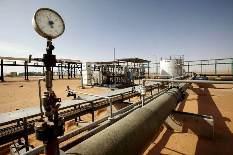 مجموعة مسلحة تغلق خط أنابيب حقل الشرارة النفطي في ليبيا وتوقعات بتوقف الإنتاج