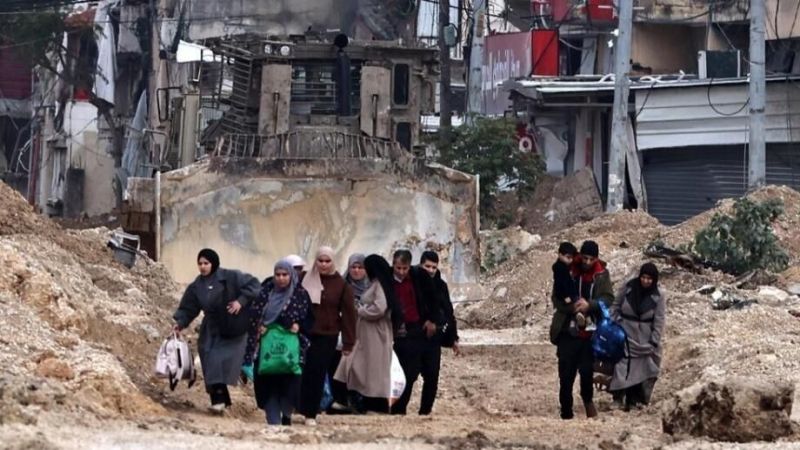 أكثر من 33 ألف فلسطيني مهجّرون من مخيمات شمال الضفة.. تحذير أممي من تحويل "السور الحديدي" إلى واقع دائم