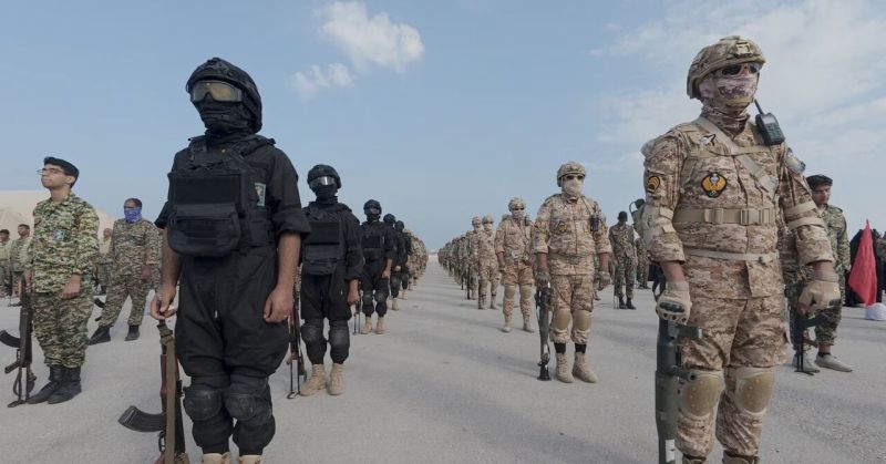 الحرس الثوري الإيراني يعلن اصطدام ناقلتي نفط بألغام بحرية جنوب مضيق هرمز