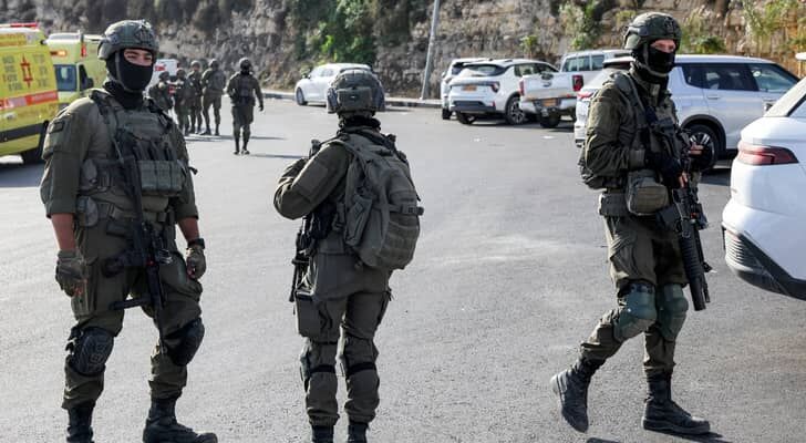 رئيس أركان جيش الاحتلال يصادق على فرض حصار شامل على محافظة الخليل