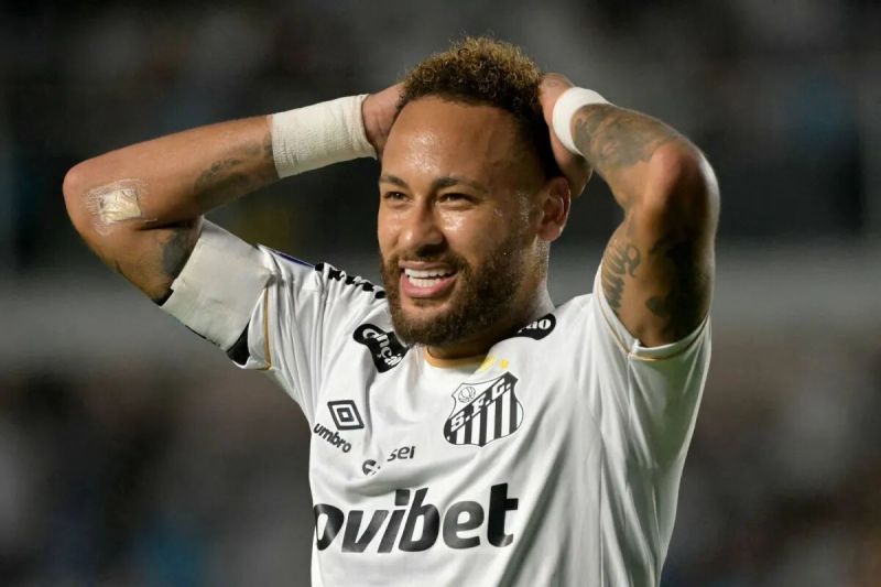 إيقاف نيمار مباراتين في الدوري البرازيلي بسبب سلوك غير رياضي