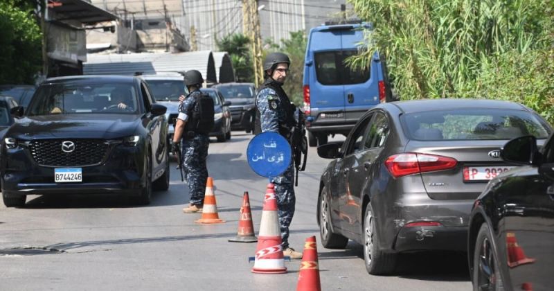 لبنان يفكك شبكة عسكرية خططت لعمليات في الساحل السوري