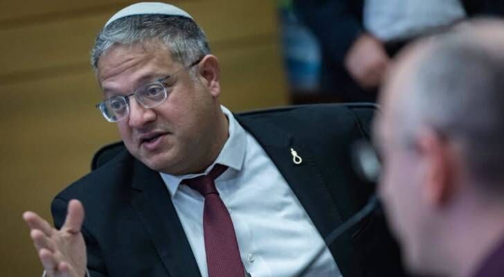 بن غفير يسخر من معاناة أسيرة فلسطينية: «السجن ليس فندقاً»