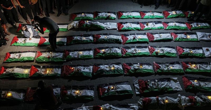 غزة تودع 100 شهيد انتشلت جثامينهم بعد عامين تحت الركام