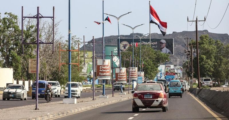 تصعيد عسكري في اليمن: استهداف قصر المعاشيق يغلق أبواب التفاوض مع الحوثيين