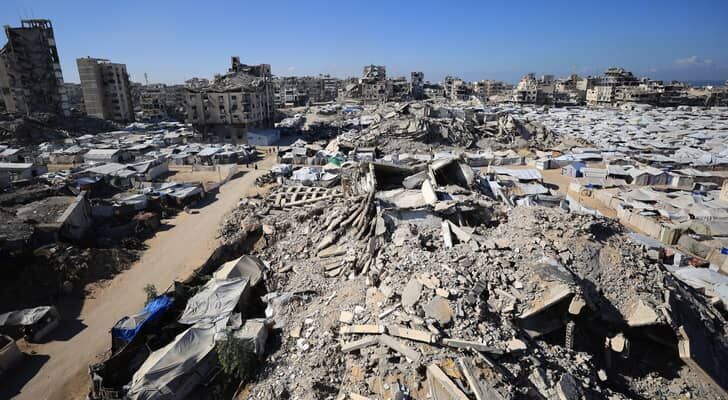 حصار غزة يقتل مرضى السرطان: 2000 وفاة وانهيار شامل لمنظومة العلاج